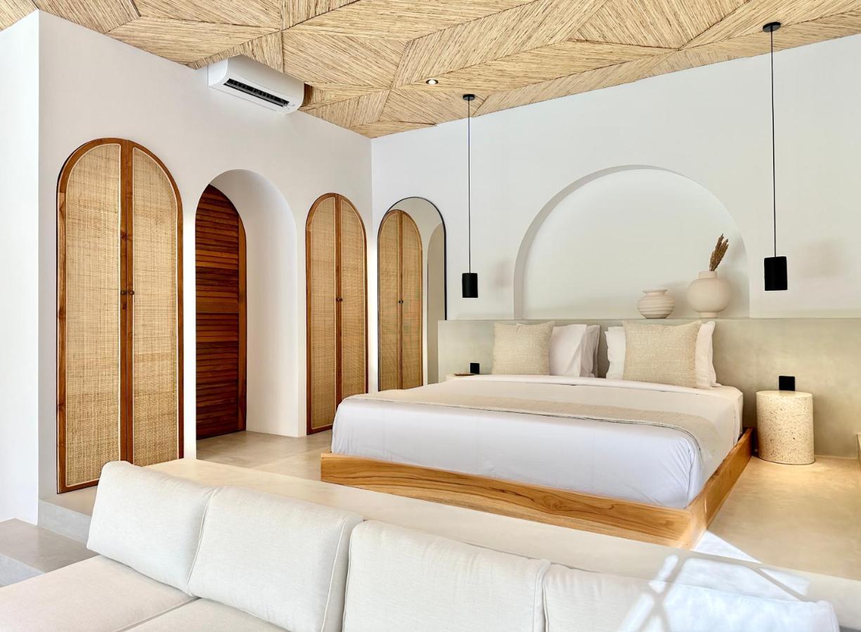 The Suites By The Young Villas Uluwatu Kültér fotó