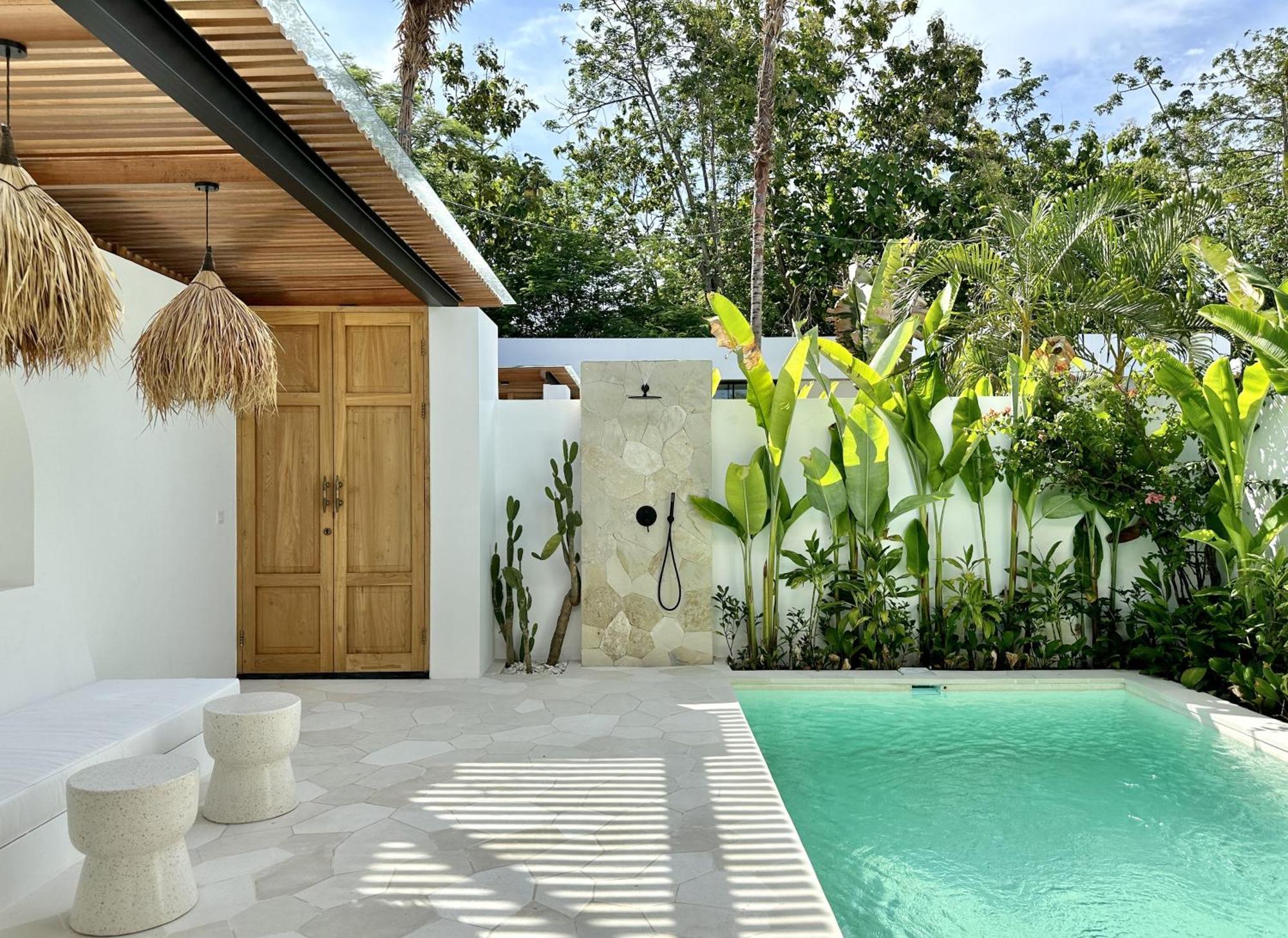 The Suites By The Young Villas Uluwatu Kültér fotó